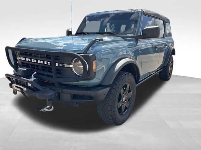 Used 2022 Ford Bronco Black Diamond image 3