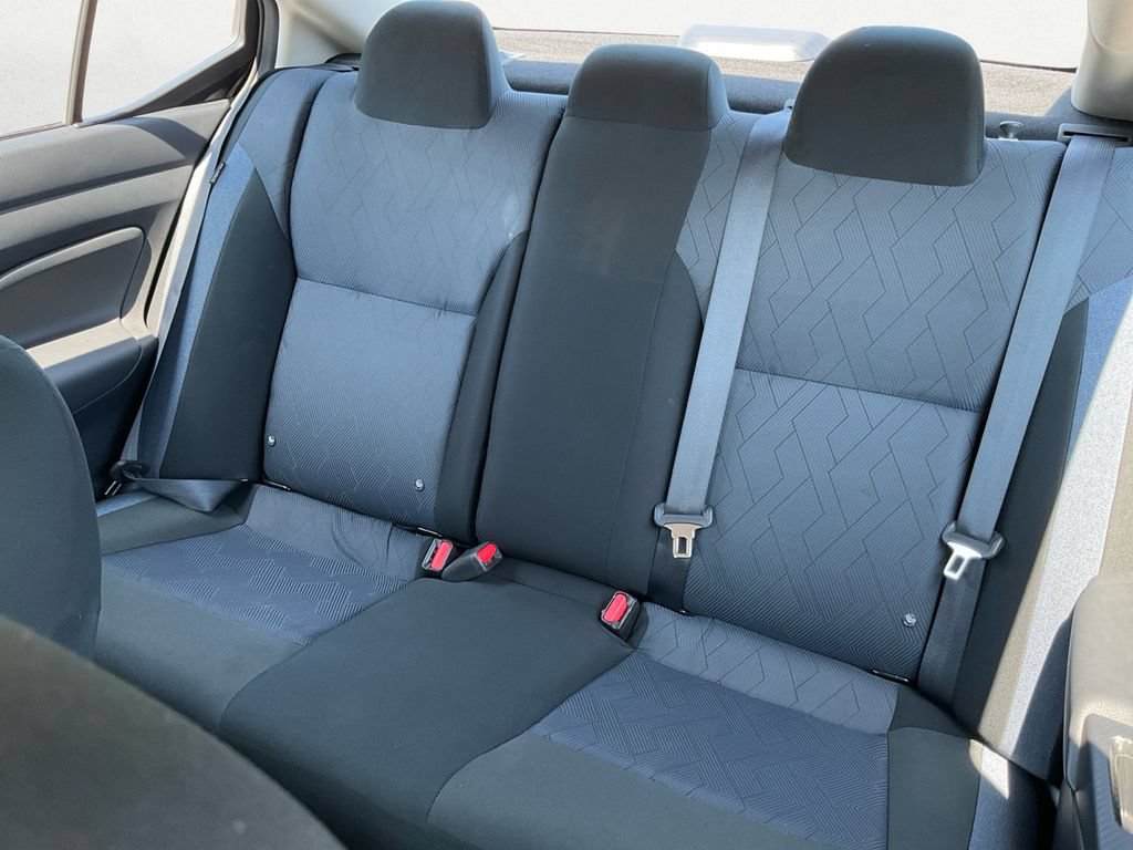 Used 2025 Nissan Versa SV FWD image 9