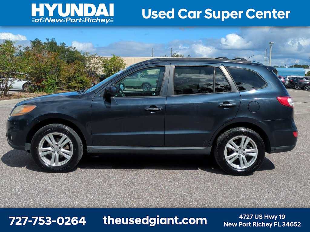Used 2011 Hyundai Santa Fe Limited FWD image 2