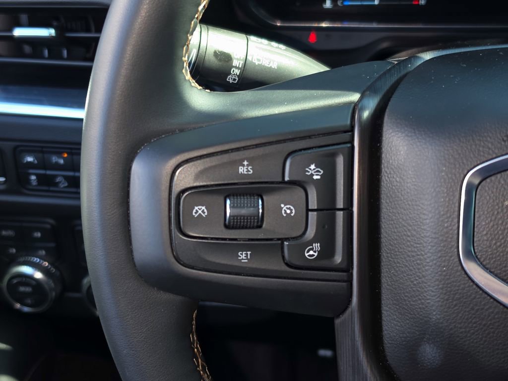 Used 2024 GMC Yukon AT4 w/ AT4 Premium Plus Package AWD/4WD image 25