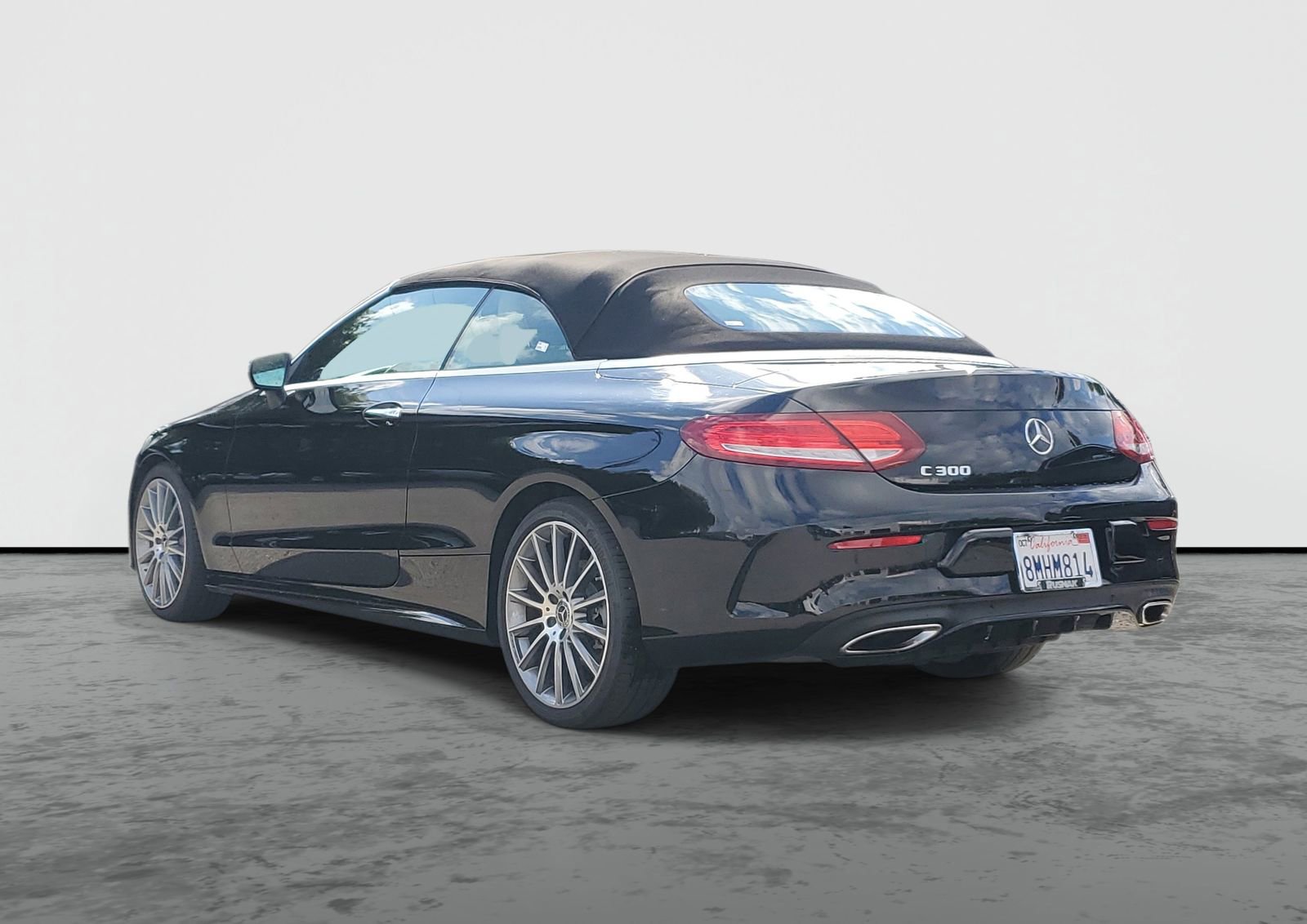 Used 2018 Mercedes-Benz C 300 Cabriolet image 3