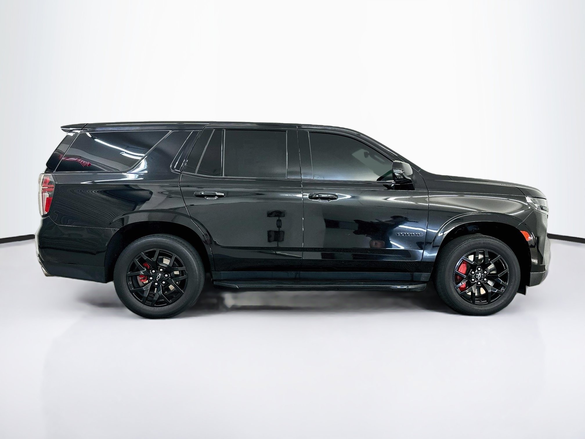 Used 2024 Chevrolet Tahoe RST w/ RST Performance Edition AWD/4WD image 10