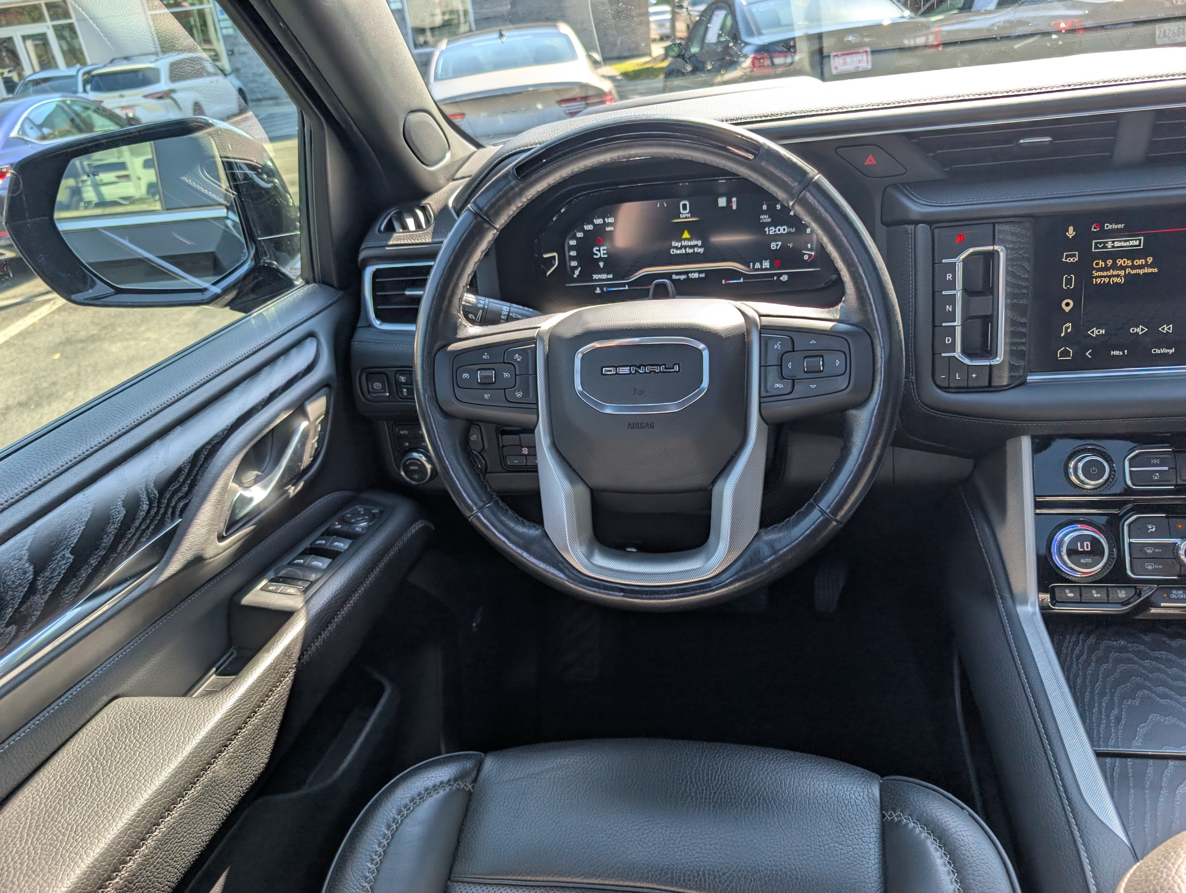 Used 2023 GMC Yukon Denali w/ Denali Reserve Package AWD/4WD image 22