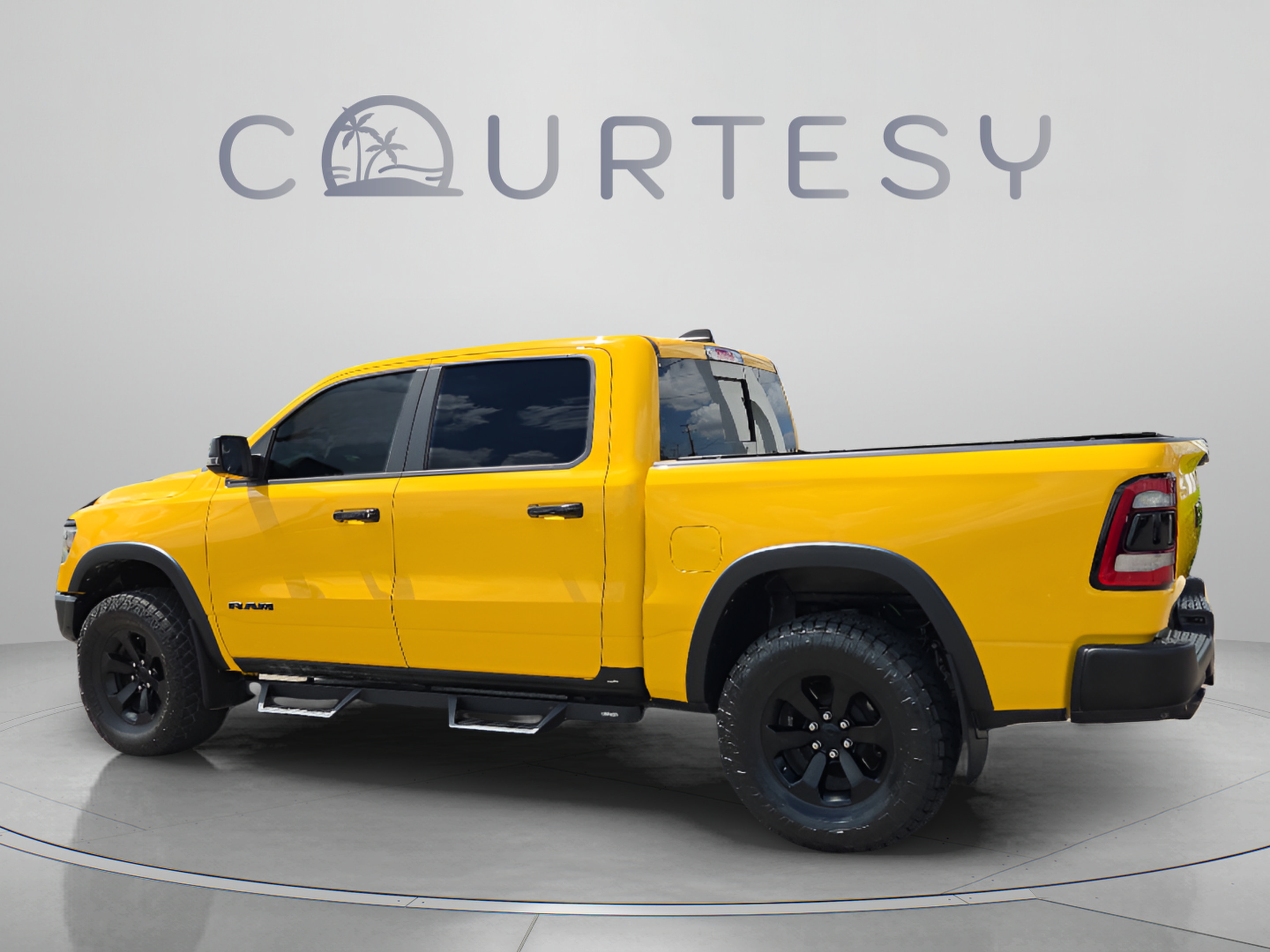 Used 2023 RAM 1500 Rebel w/ Rebel Level 2 Equipment Group AWD/4WD image 3