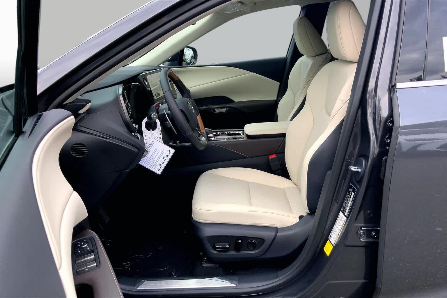New 2026 Lexus RX 350 w/ Convenience Package AWD/4WD image 9