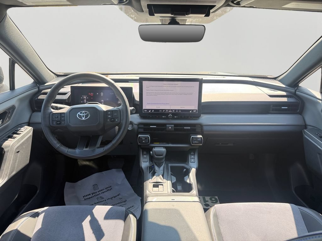 Used 2026 Toyota RAV4 XSE w/ Weather Package AWD/4WD image 15