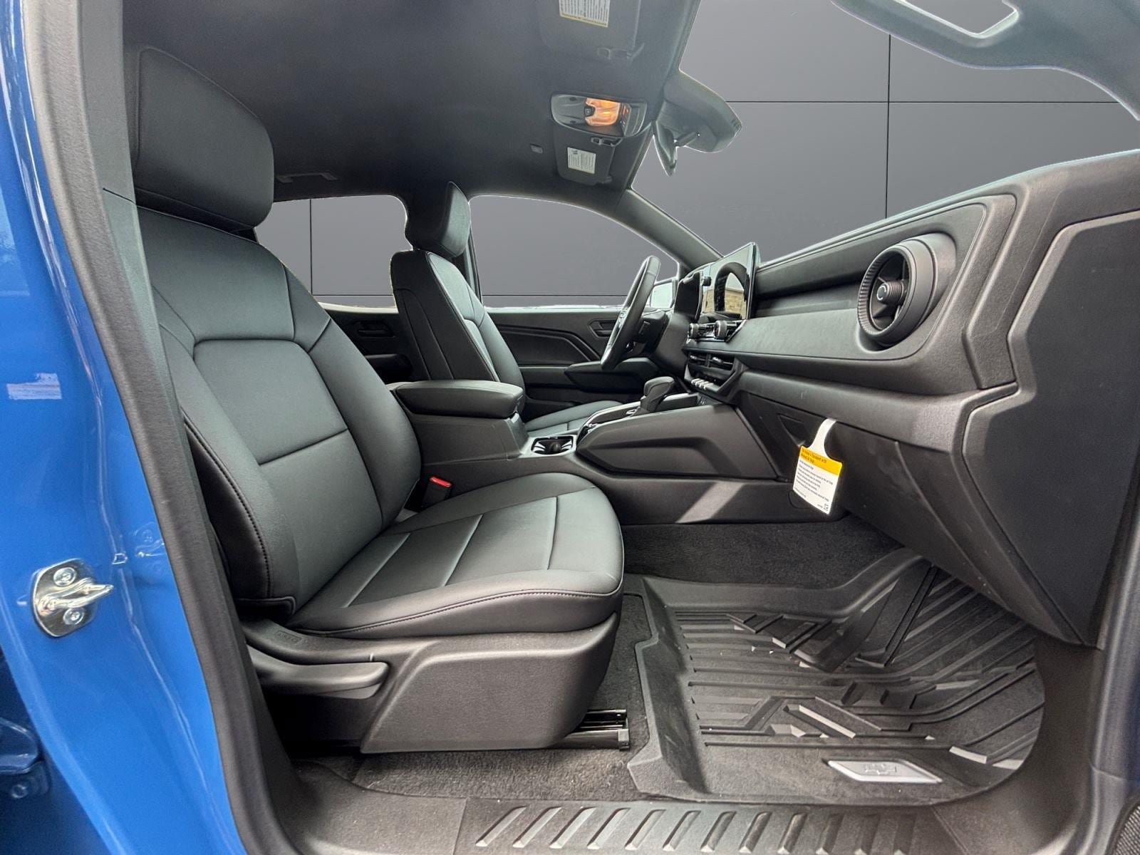 New 2026 Chevrolet Colorado Trail Boss AWD/4WD image 15