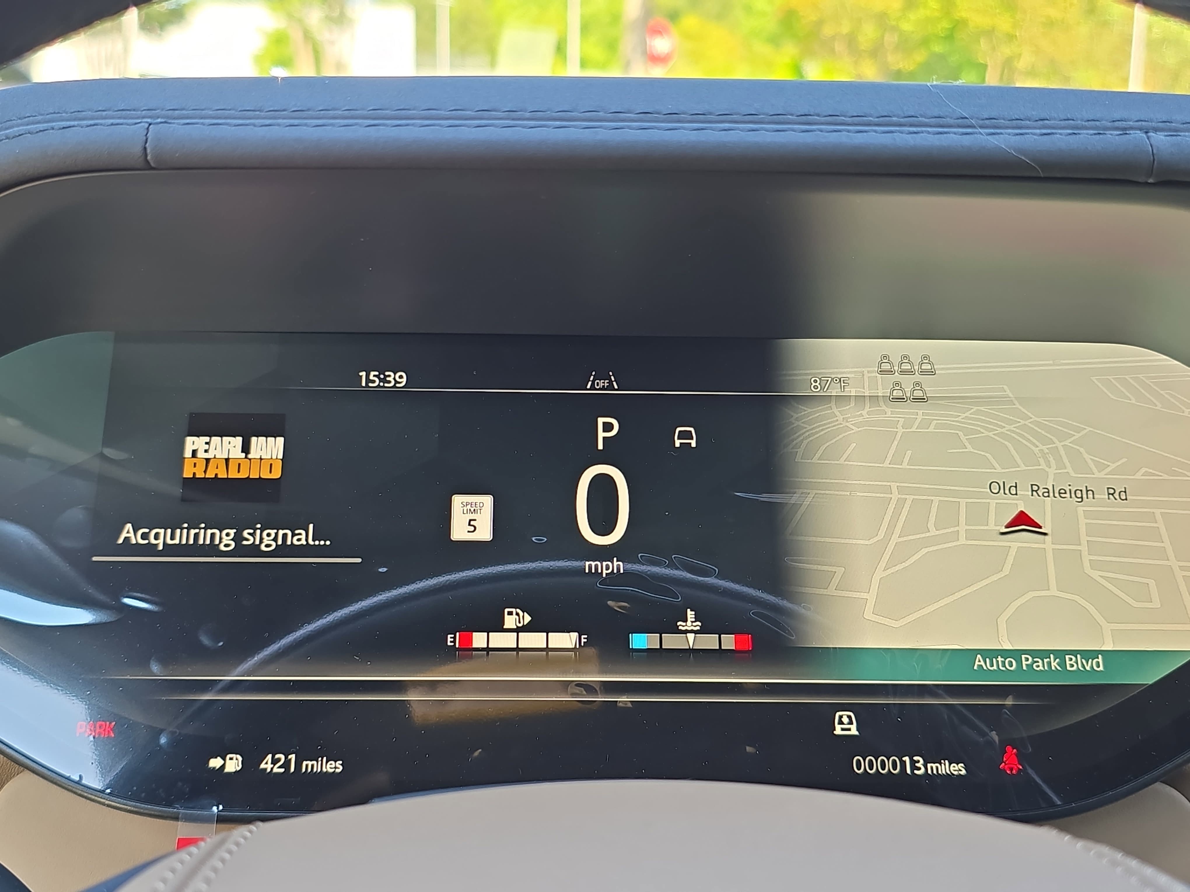 New 2026 Land Rover Range Rover Long Wheelbase SE AWD/4WD image 19