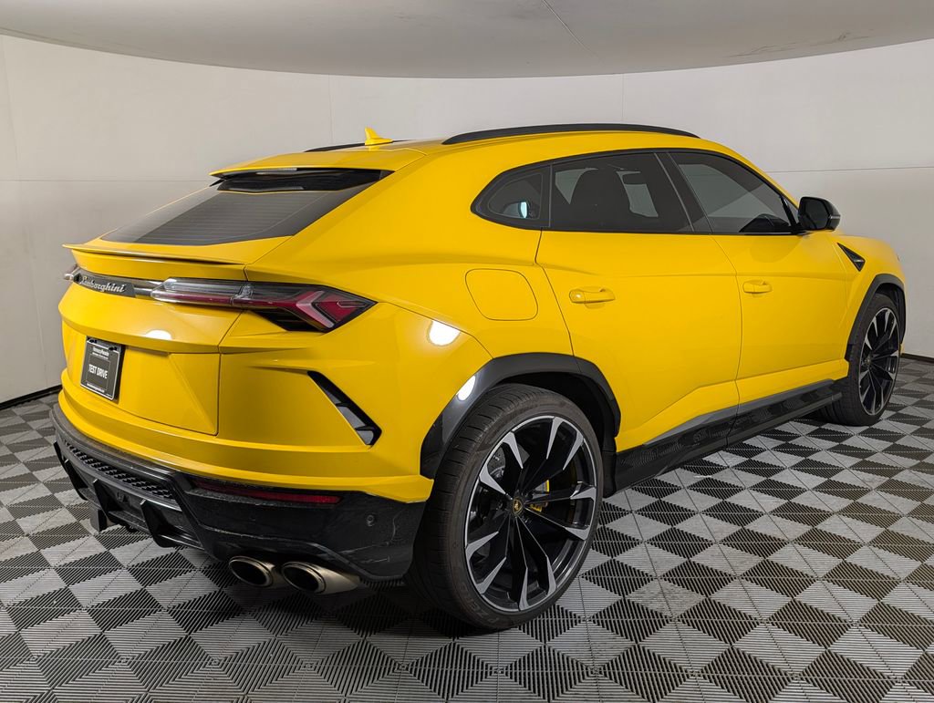 Used 2020 Lamborghini Urus AWD/4WD image 7