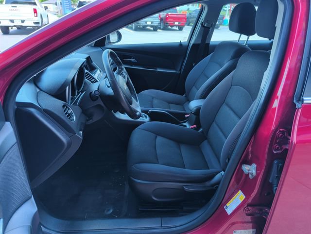 Used 2014 Chevrolet Cruze LT FWD image 10