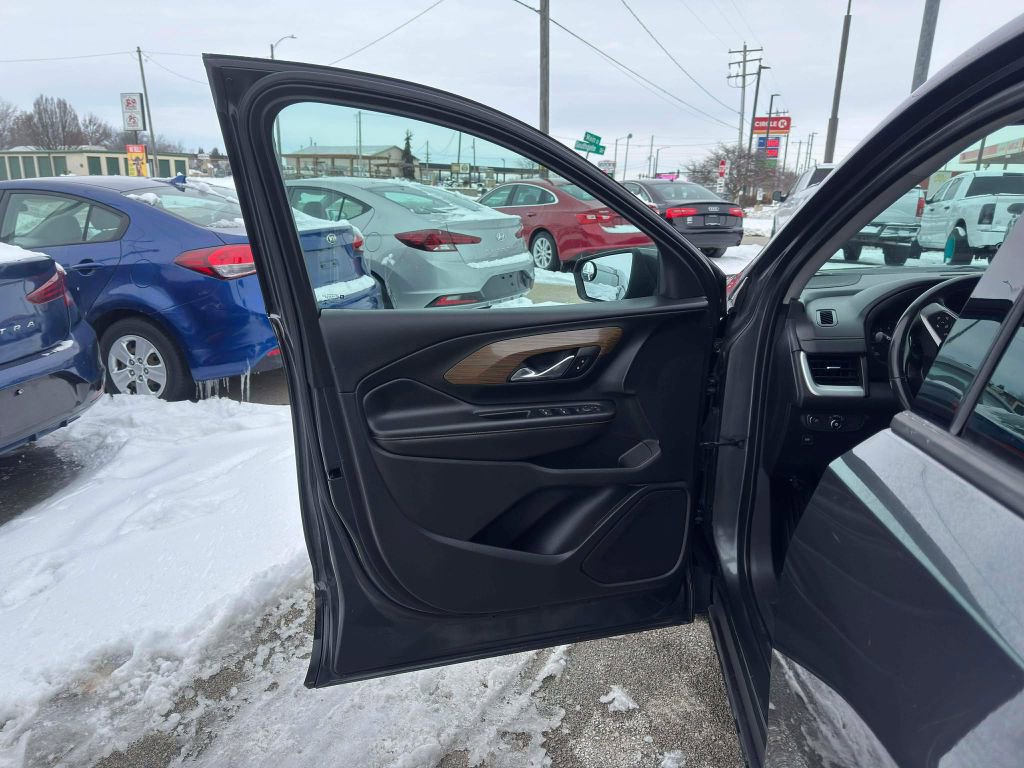 Used 2018 GMC Terrain SLE w/ Driver Convenience Package image 11