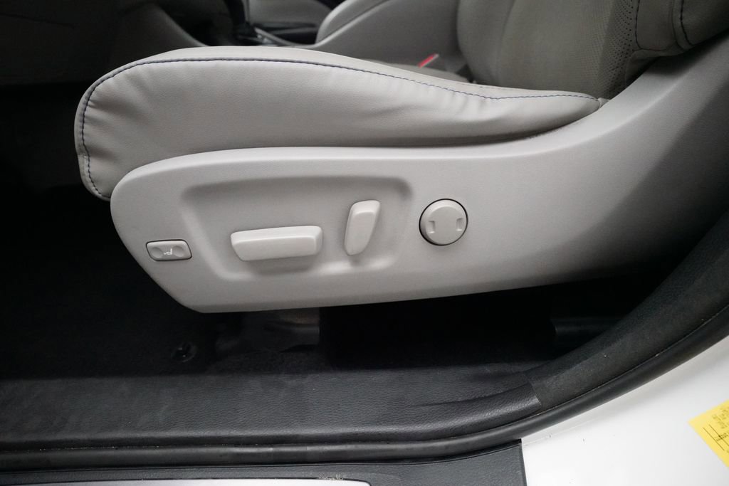 Used 2018 Toyota Highlander Limited Platinum image 29