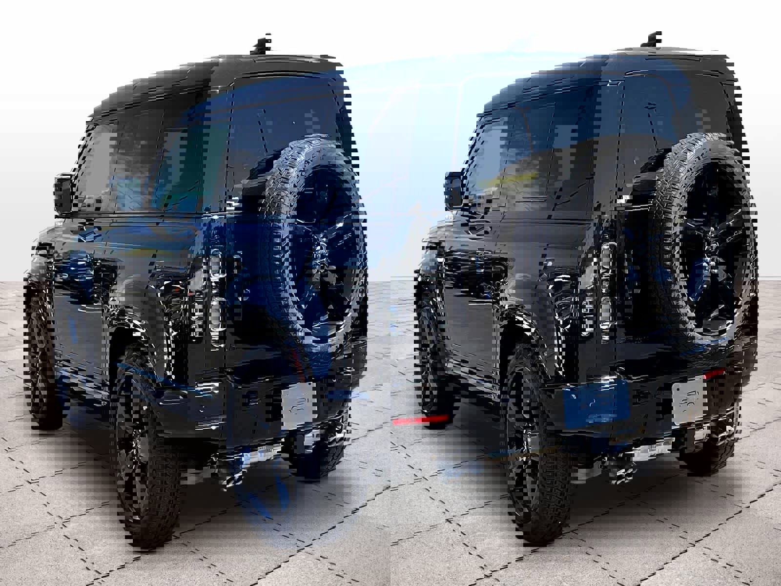 New 2025 Land Rover Defender 90 V8 image 3