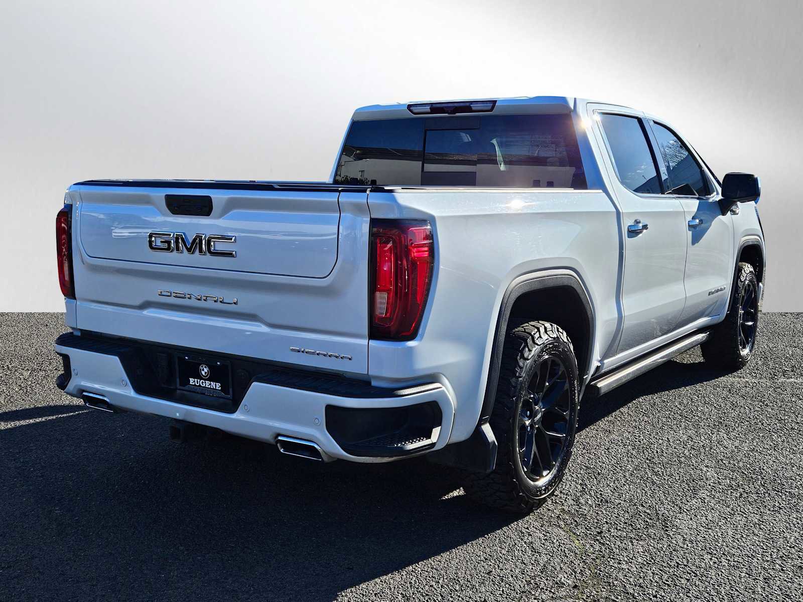Used 2022 GMC Sierra 1500 Denali image 3