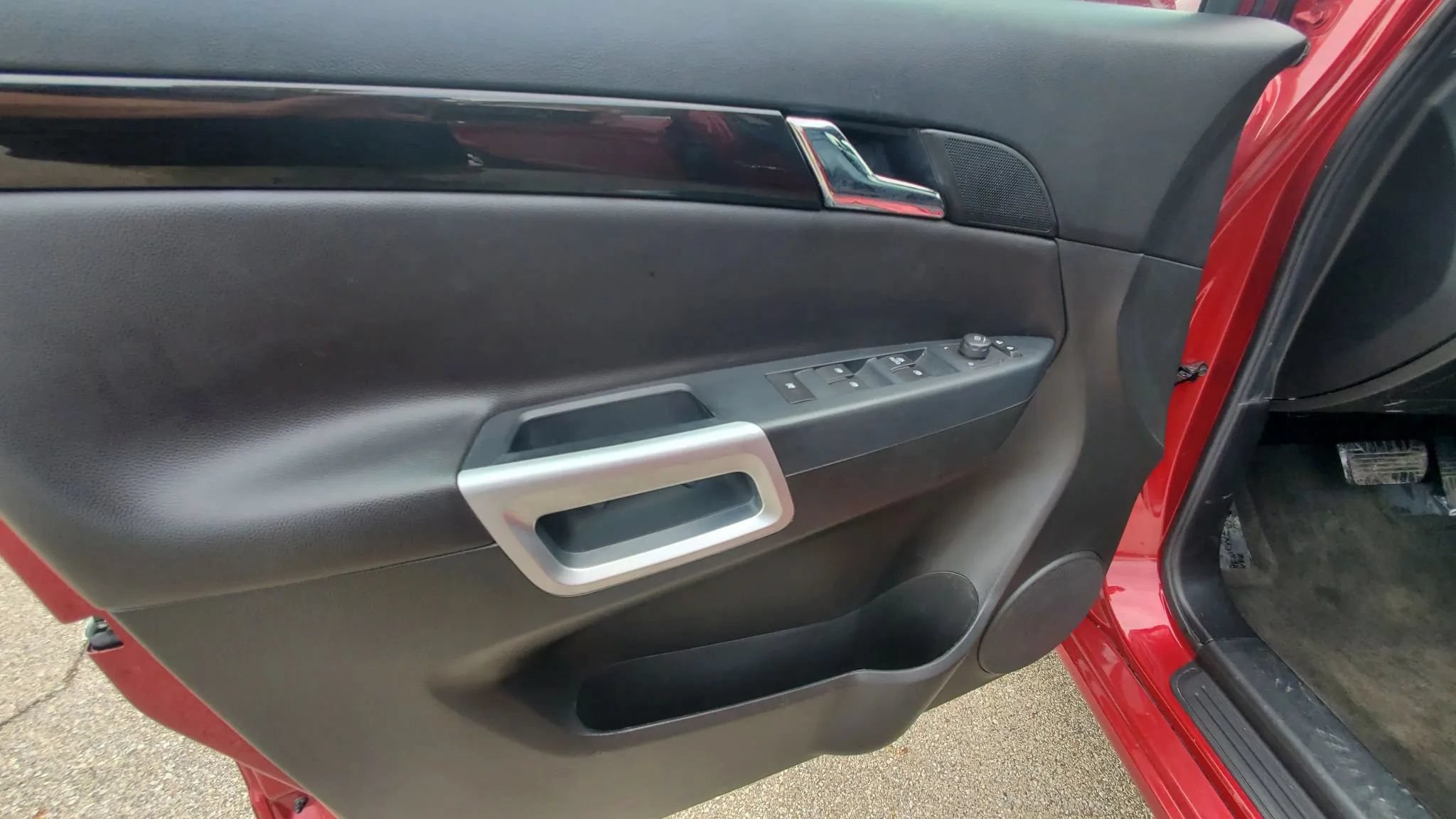 Used 2014 Chevrolet Captiva Sport LTZ FWD image 15