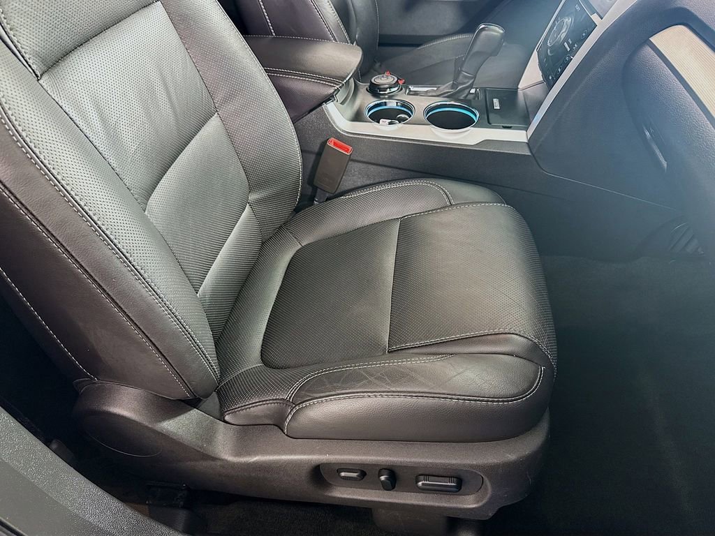 Used 2014 Ford Explorer Sport w/ Equipment Group 401A AWD/4WD image 38