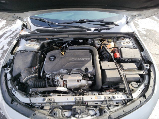 Used 2016 Chevrolet Malibu LT w/ Driver Confidence Package image 10