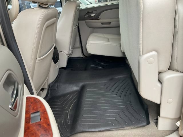 Used 2014 GMC Sierra 3500 SLT w/ SLT Convenience Package AWD/4WD image 30