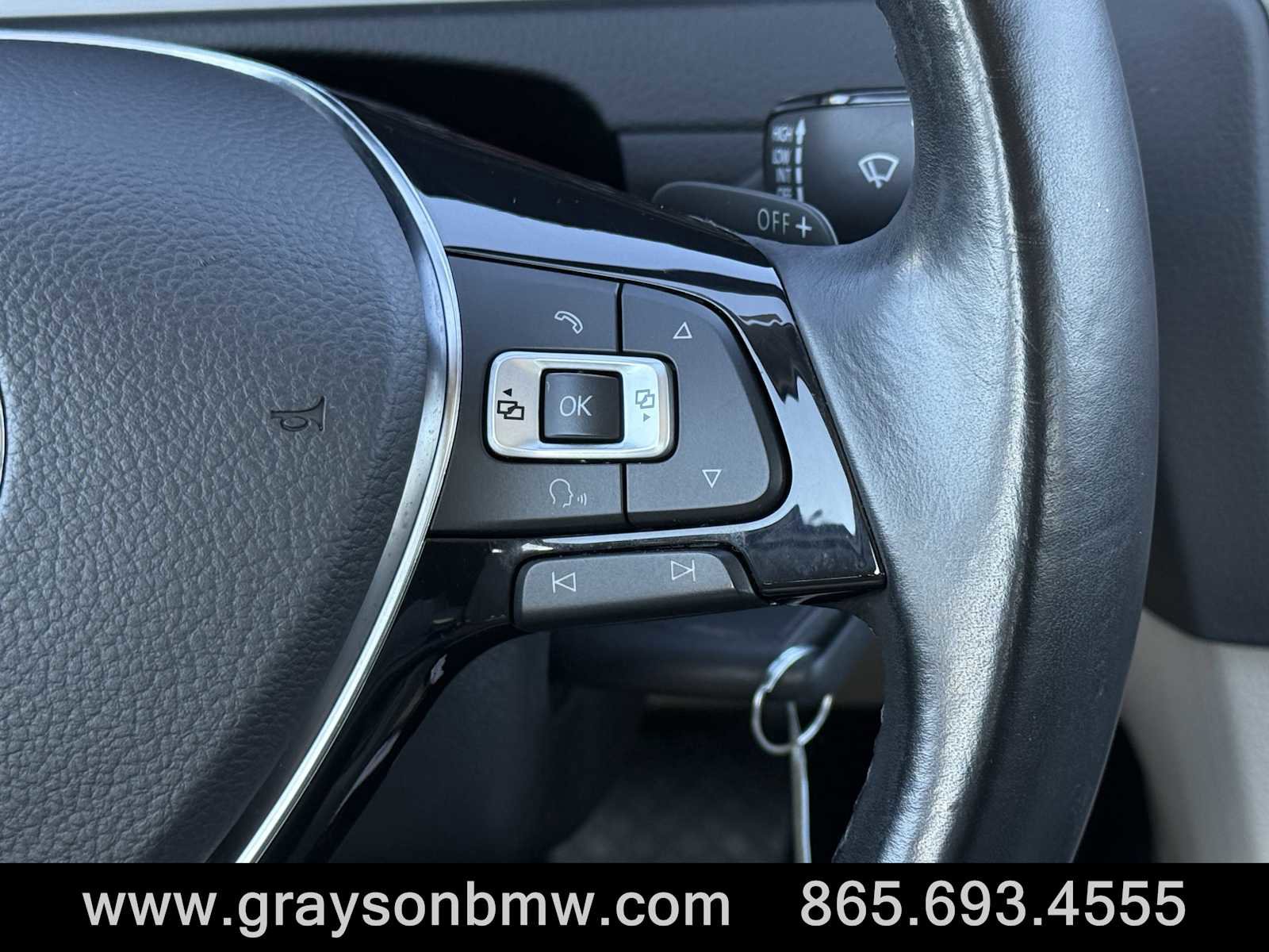 Used 2016 Volkswagen Golf S image 18