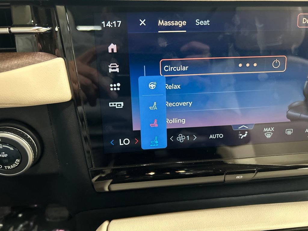 New 2027 Lincoln Navigator Reserve AWD/4WD image 25