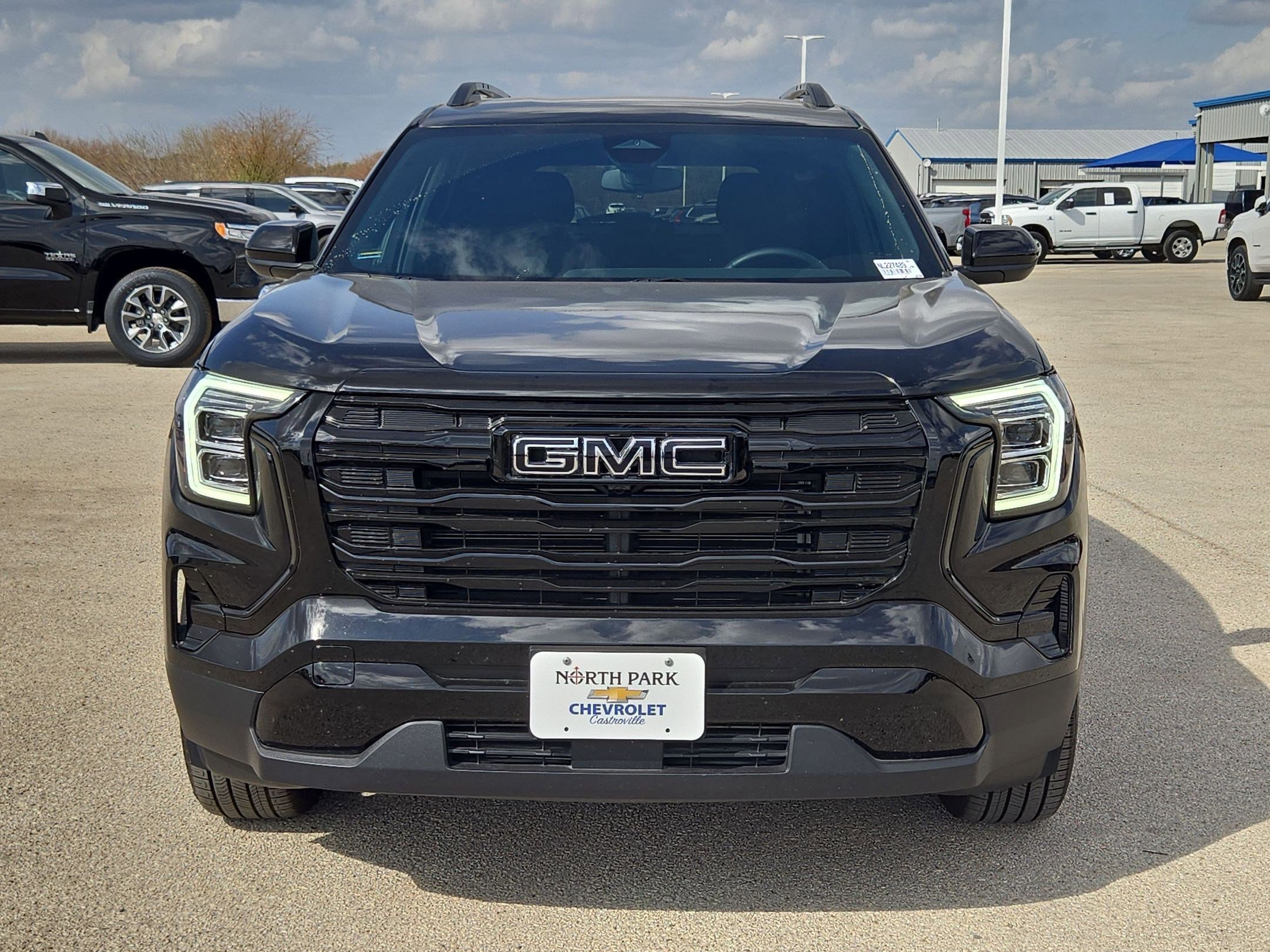 Used 2026 GMC Terrain Elevation w/ Black Edition image 8