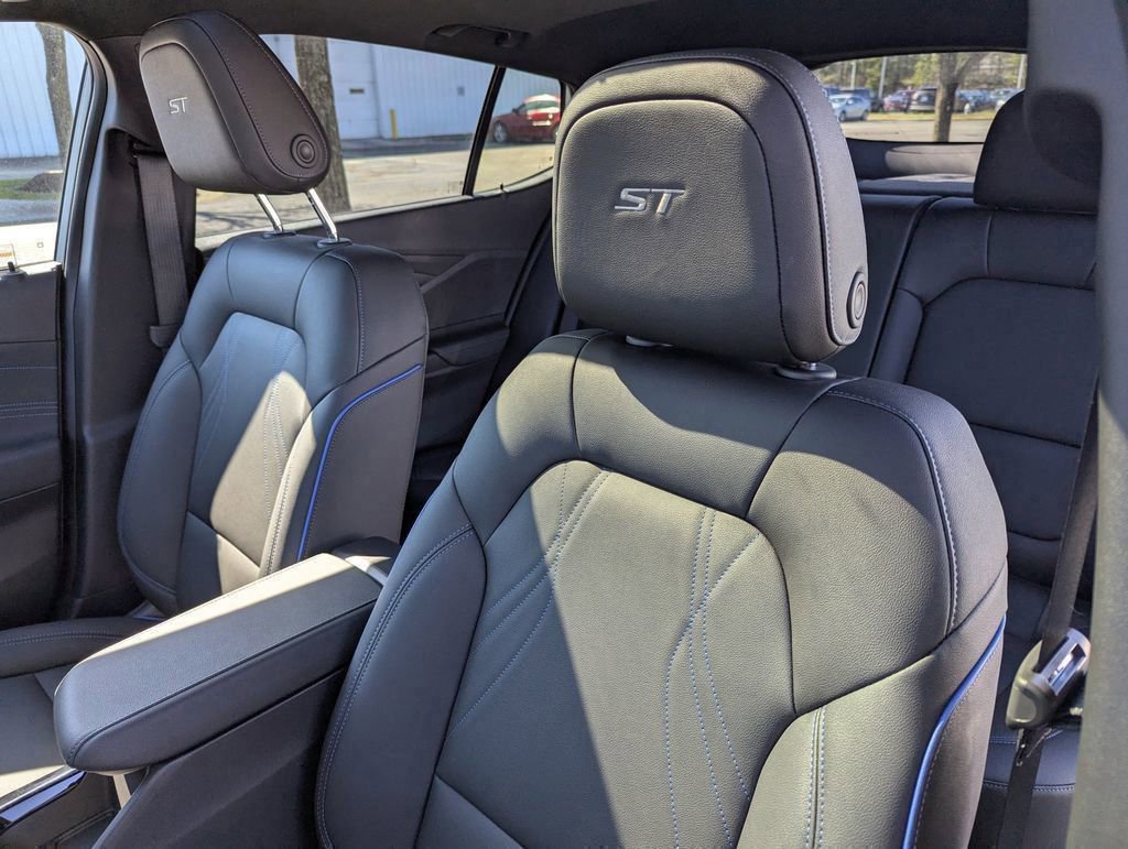 New 2026 Buick Envista Sport Touring w/ Convenience I Package image 11