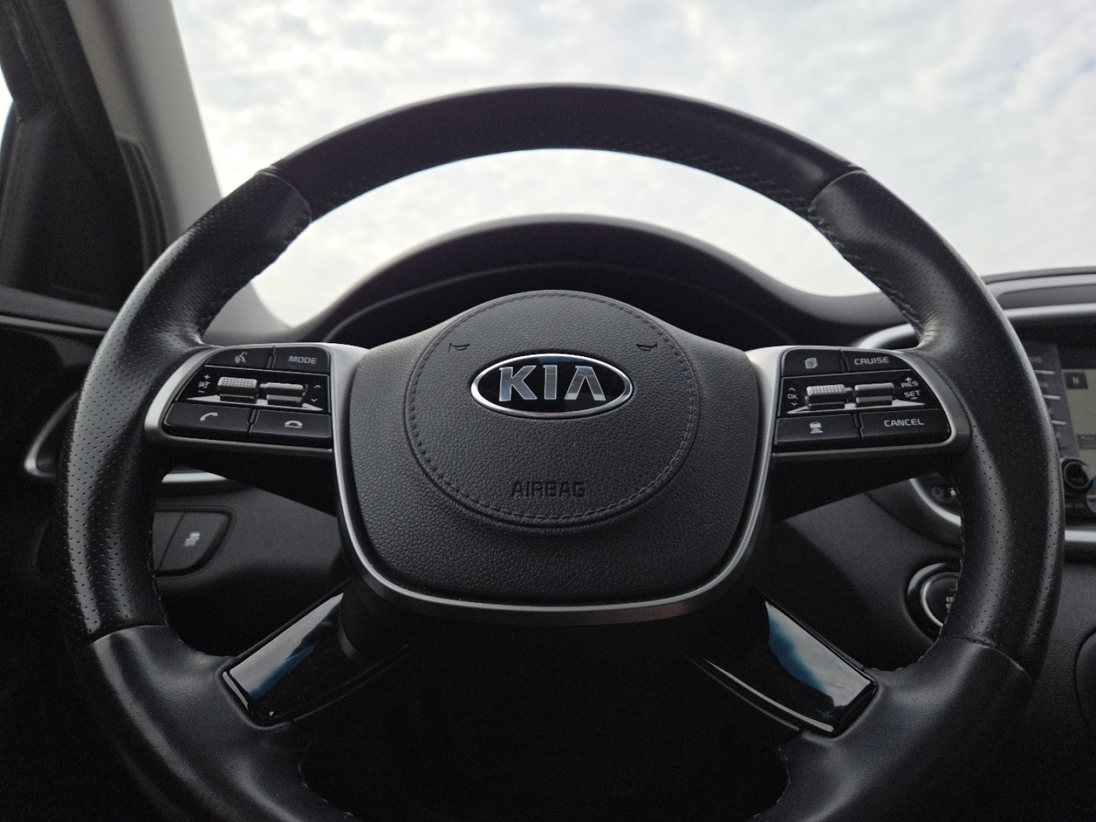 Used 2020 Kia Sorento SX AWD/4WD image 27