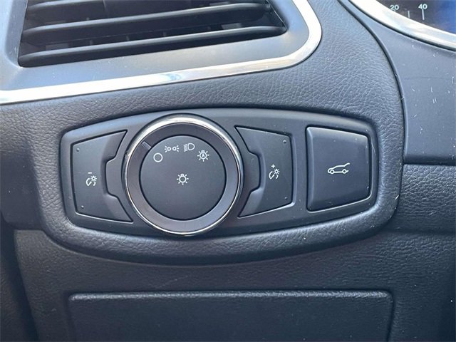 Certified 2018 Ford Edge Titanium w/ Equipment Group 301A image 19