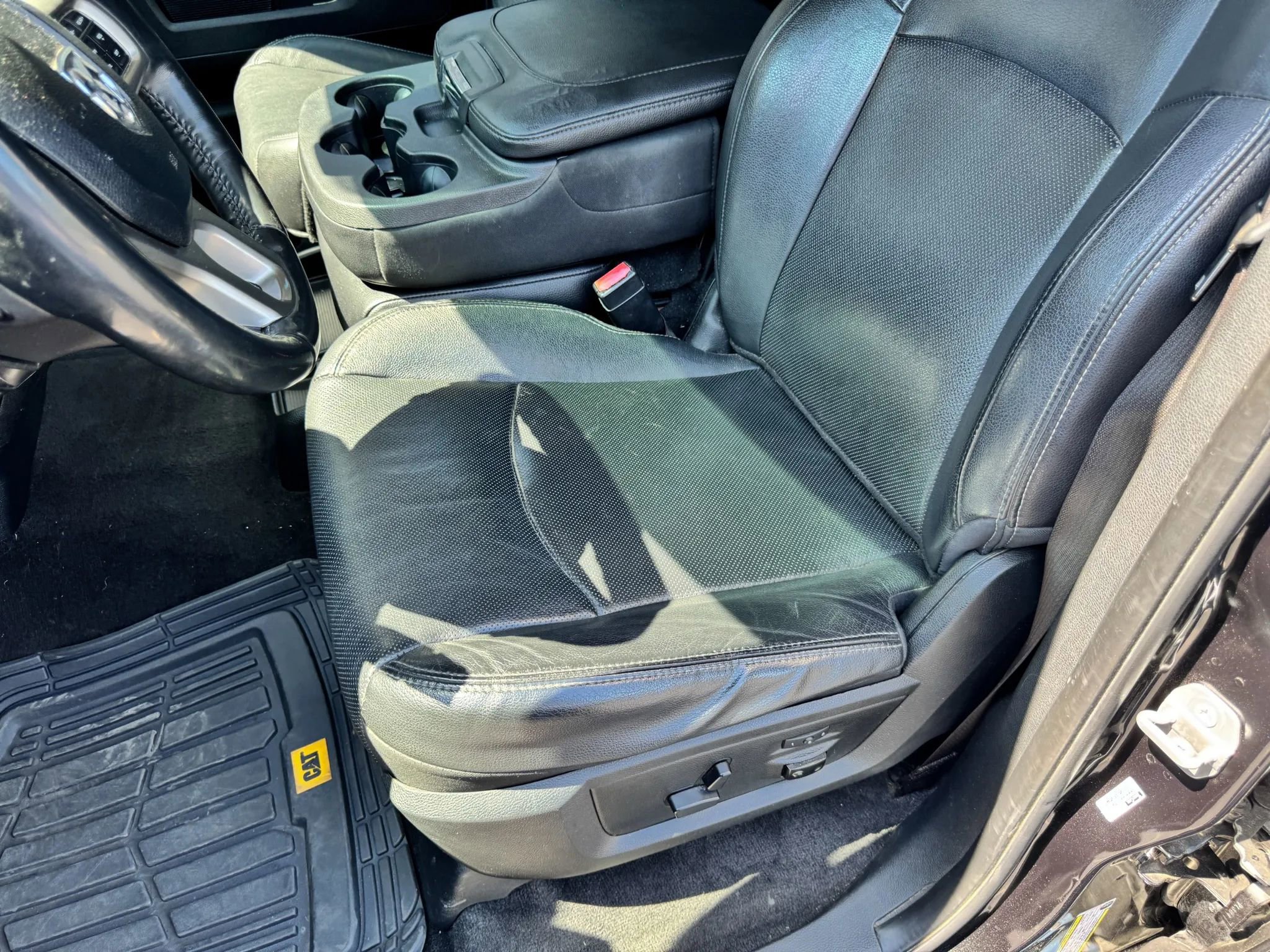 Used 2017 RAM 1500 Laramie image 14