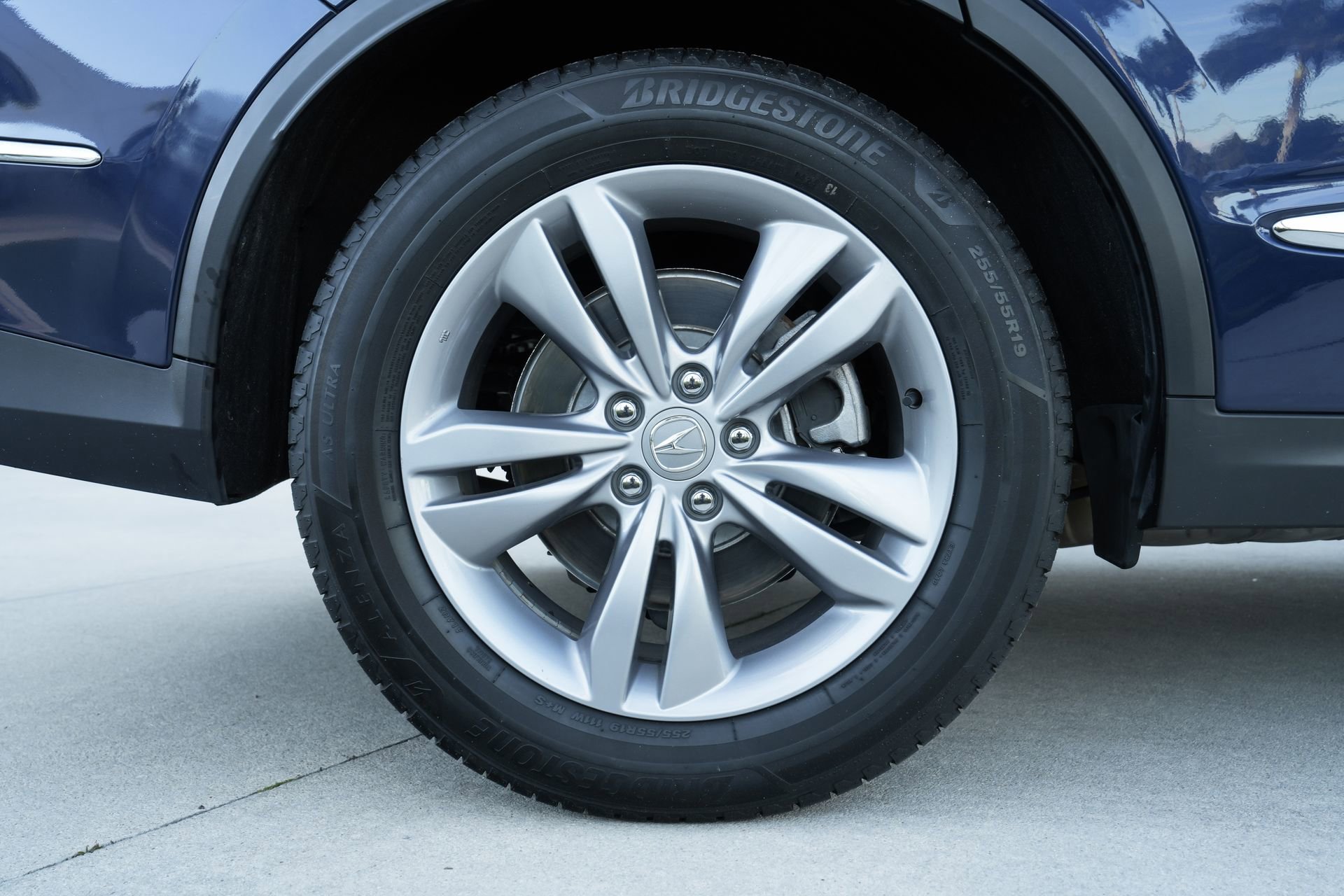 Used 2022 Acura MDX FWD image 29