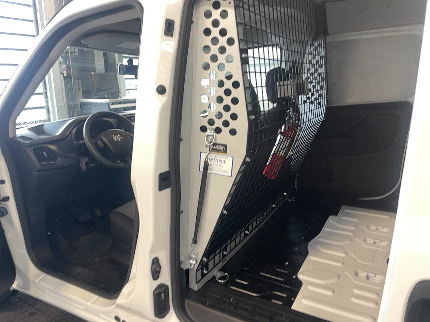 Used 2022 RAM ProMaster City Tradesman FWD image 8