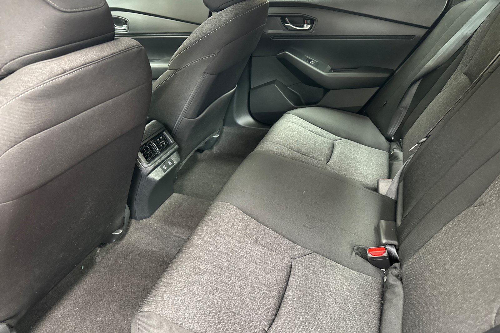 Used 2025 Honda Accord SE image 16