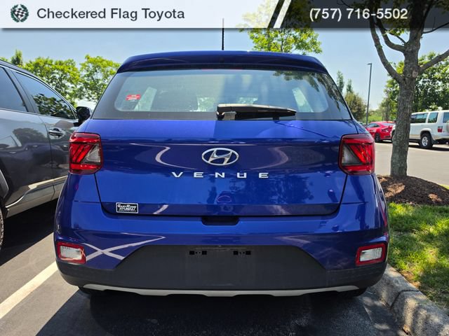 Used 2023 Hyundai Venue SE w/ Cargo Package FWD image 5