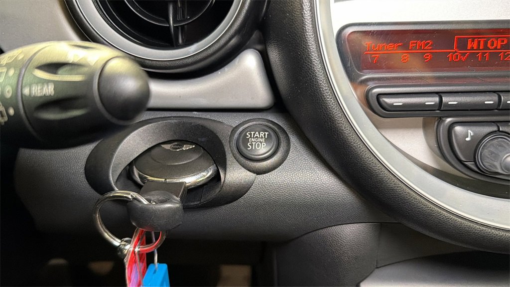 Used 2011 MINI Cooper Hardtop image 27