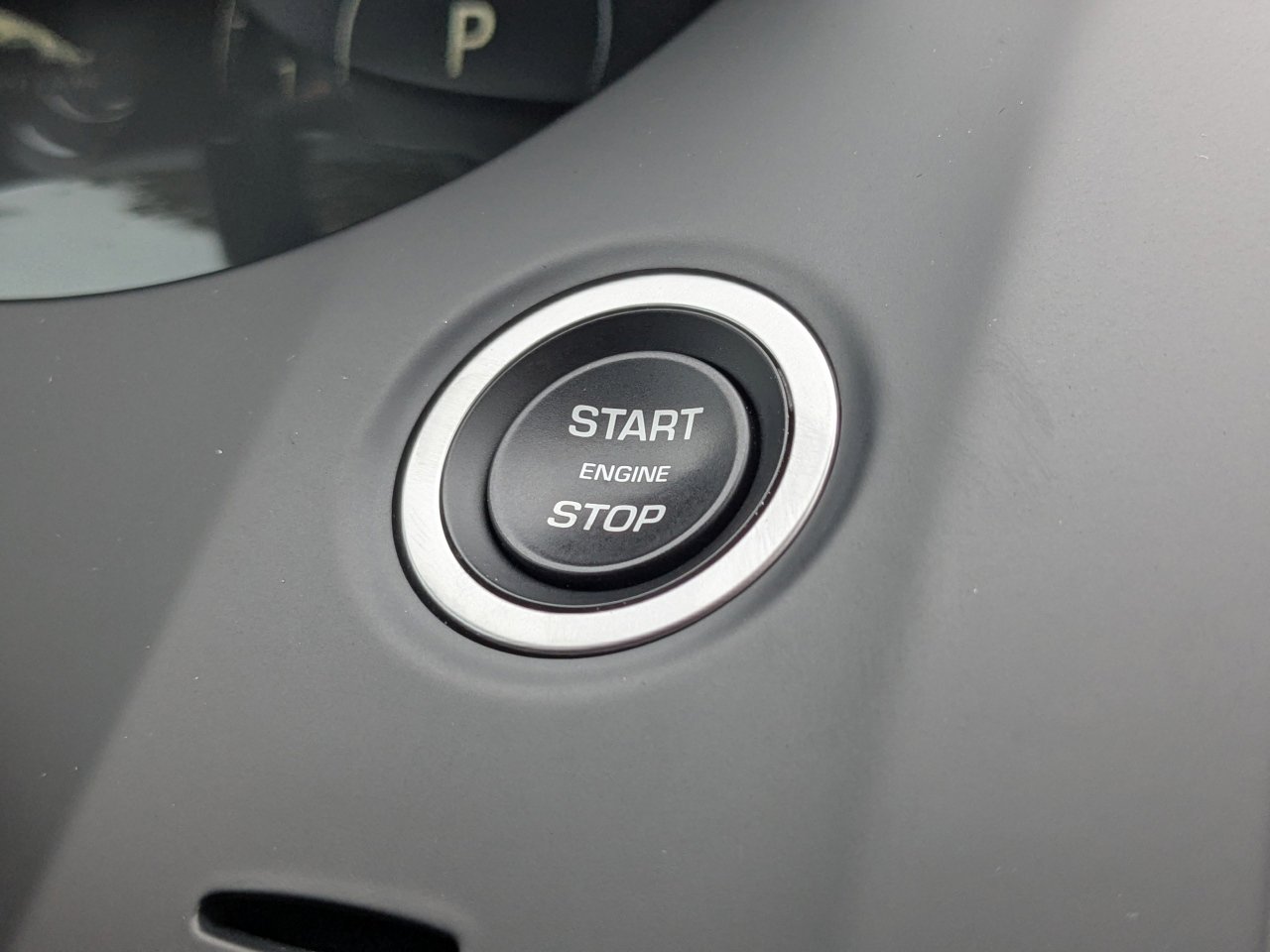 Used 2020 Jaguar E-PACE Checkered Flag image 32