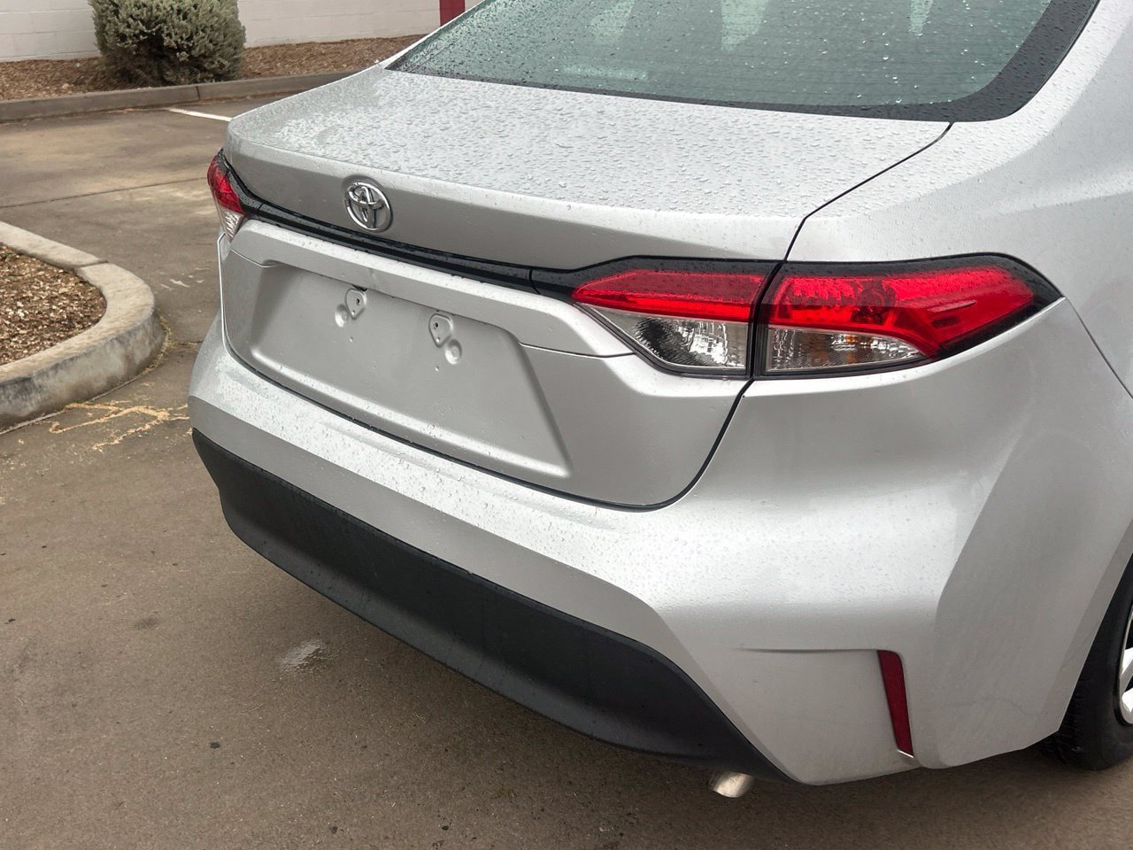 Used 2026 Toyota Corolla LE FWD image 5