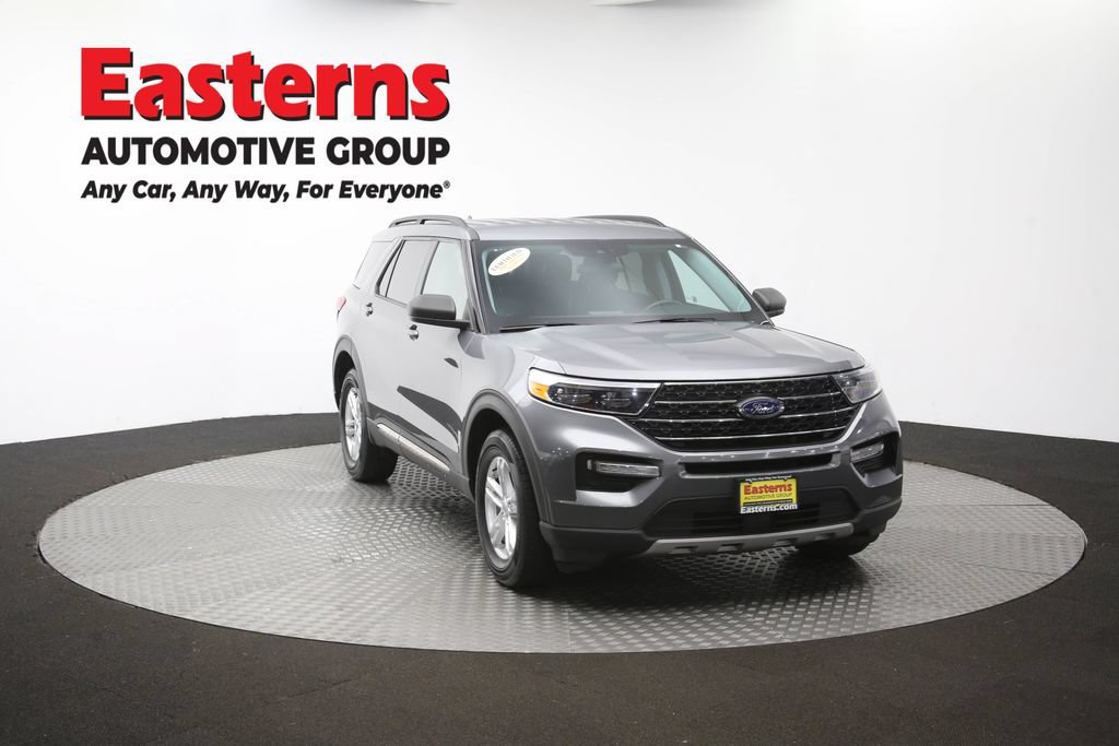 Used 2023 Ford Explorer XLT w/ Equipment Group 202A AWD/4WD image 50