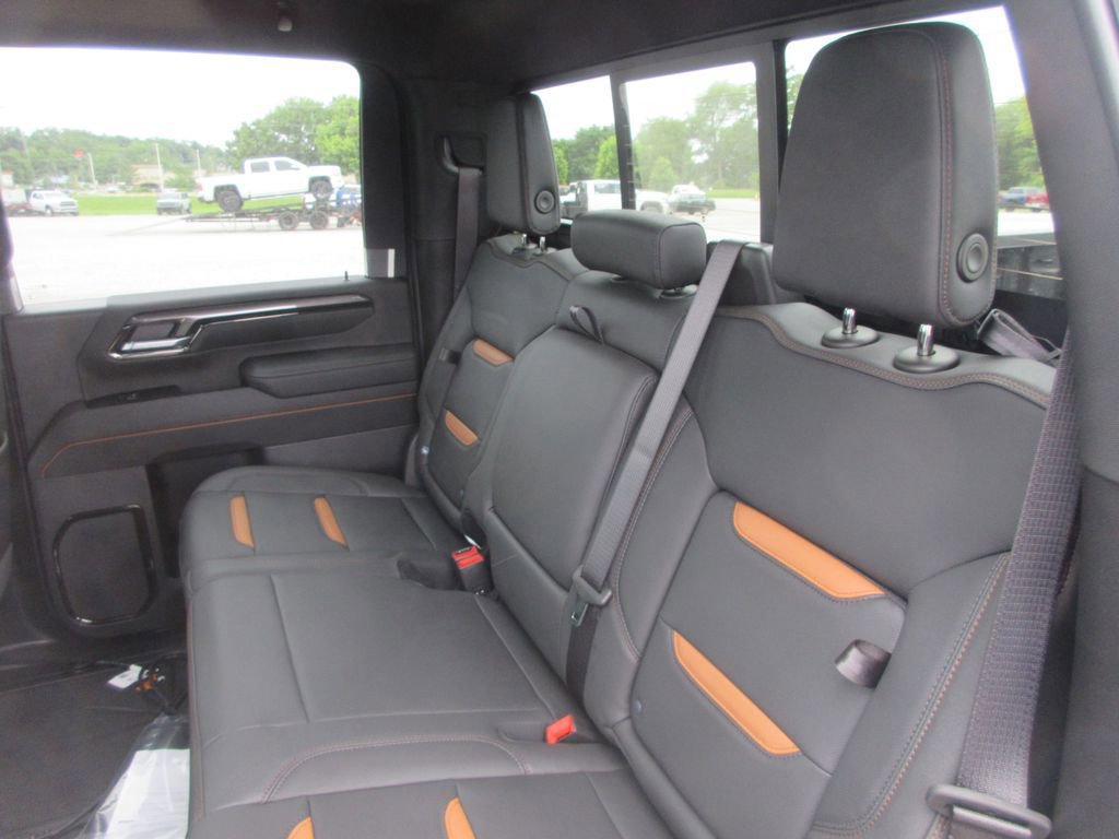 New 2026 GMC Sierra 3500 AT4 w/ AT4 Premium Plus Package AWD/4WD image 13