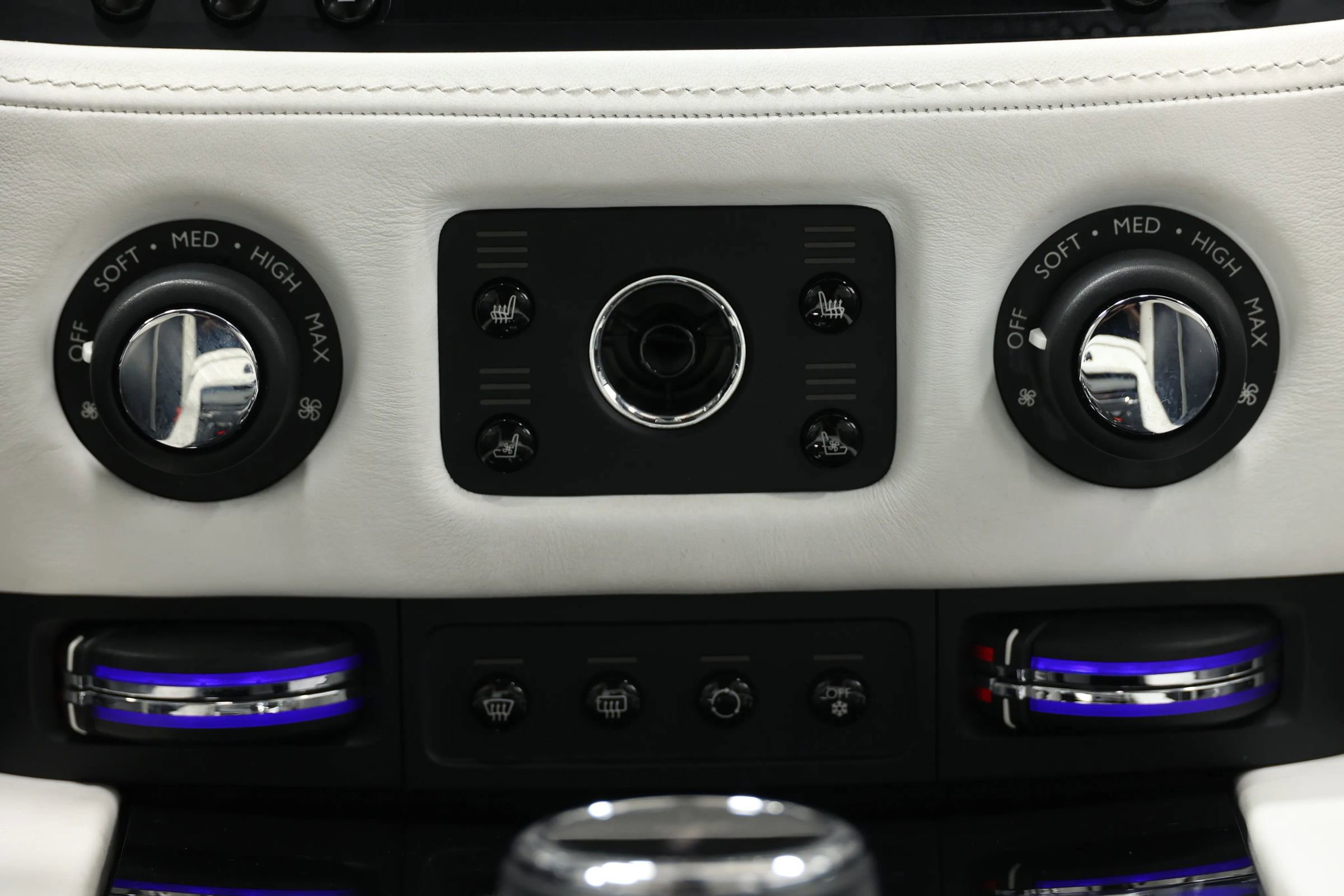 Used 2017 Rolls-Royce Ghost Series II Sedan 4D image 49