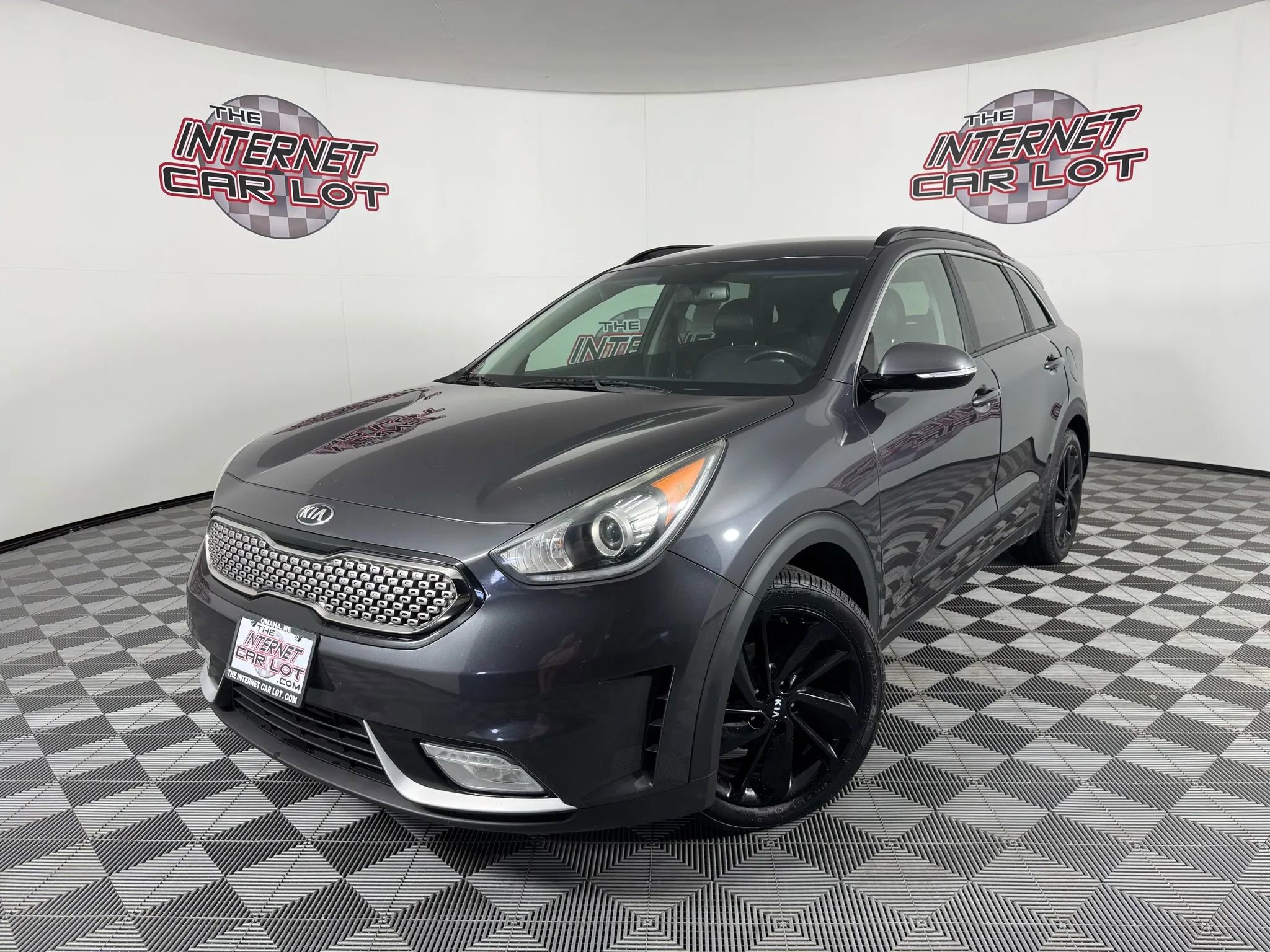 Used 2018 Kia Niro EX w/ EX Touring Graphite Edition