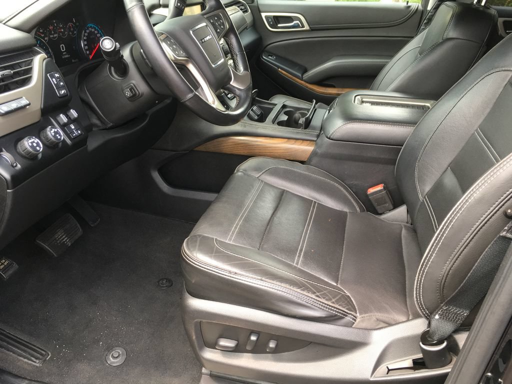 Used 2020 GMC Yukon XL Denali AWD/4WD image 21
