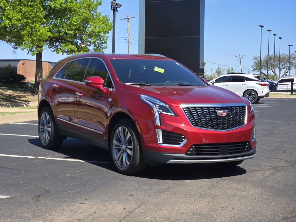 Used 2024 Cadillac XT5 Premium Luxury w/ Technology Package FWD image 3