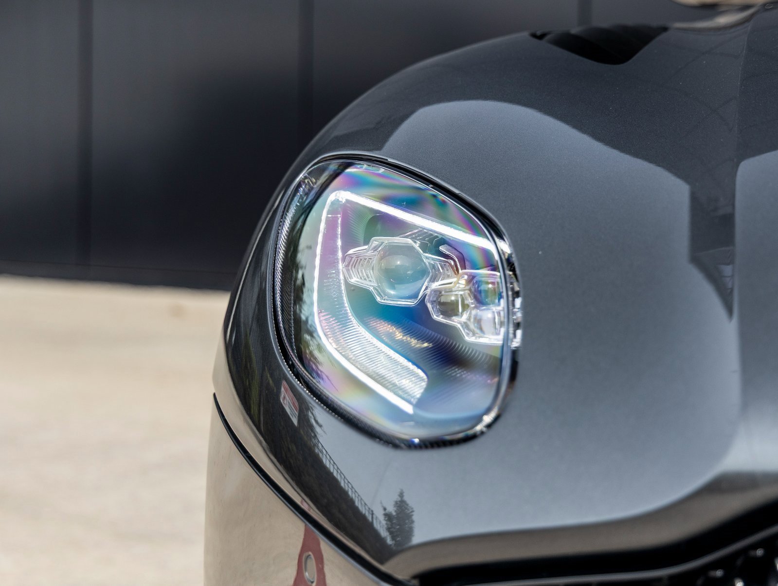 Used 2023 Aston Martin DBS Coupe image 18