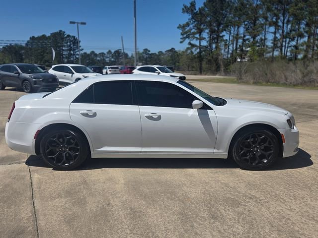 Used 2019 Chrysler 300 S image 7