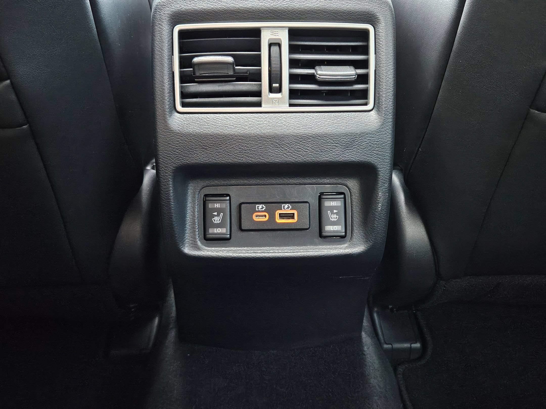 Used 2023 Nissan Maxima Platinum w/ Sport Mat Group FWD image 27