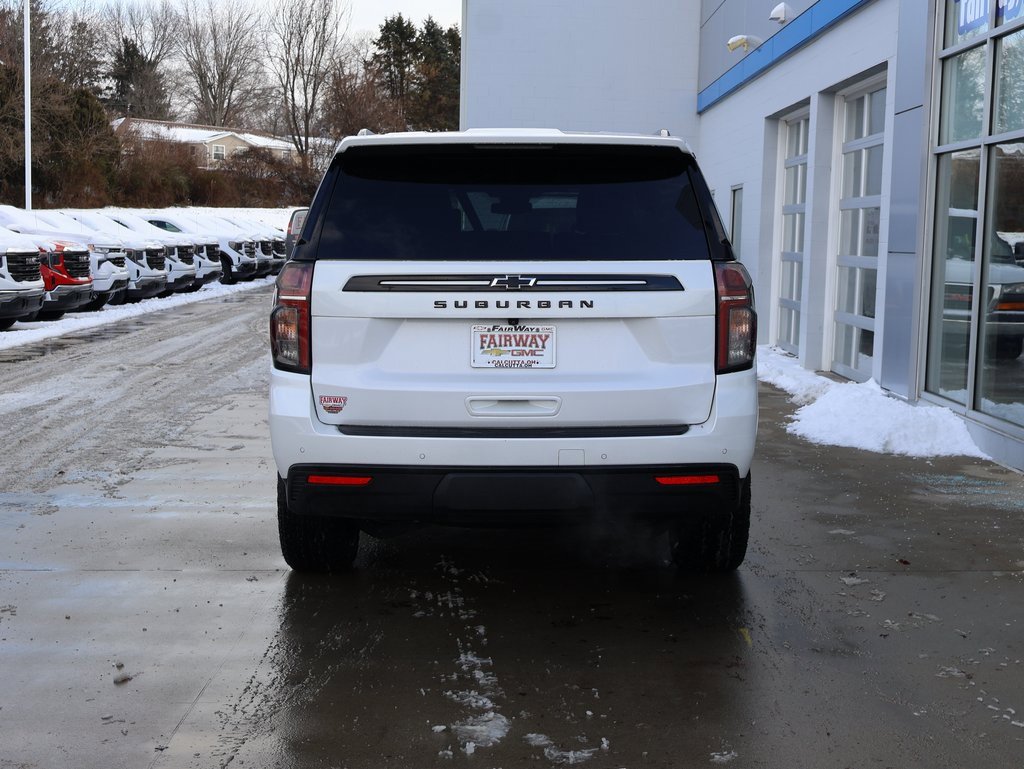 Certified 2024 Chevrolet Suburban Z71 w/ Luxury Package image 9