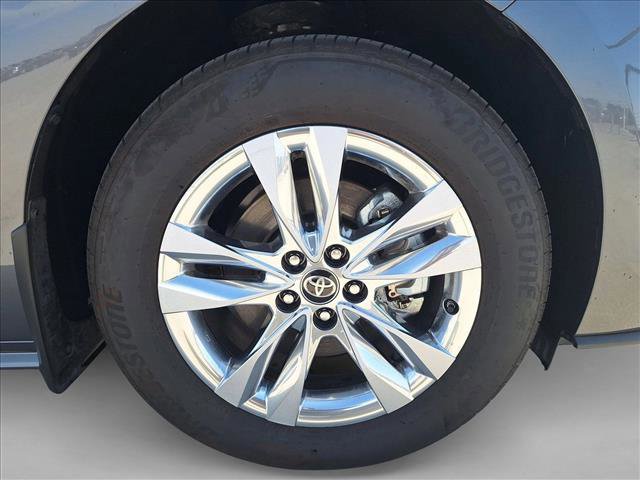 Used 2025 Toyota Sienna XLE w/ XLE Plus Package image 22