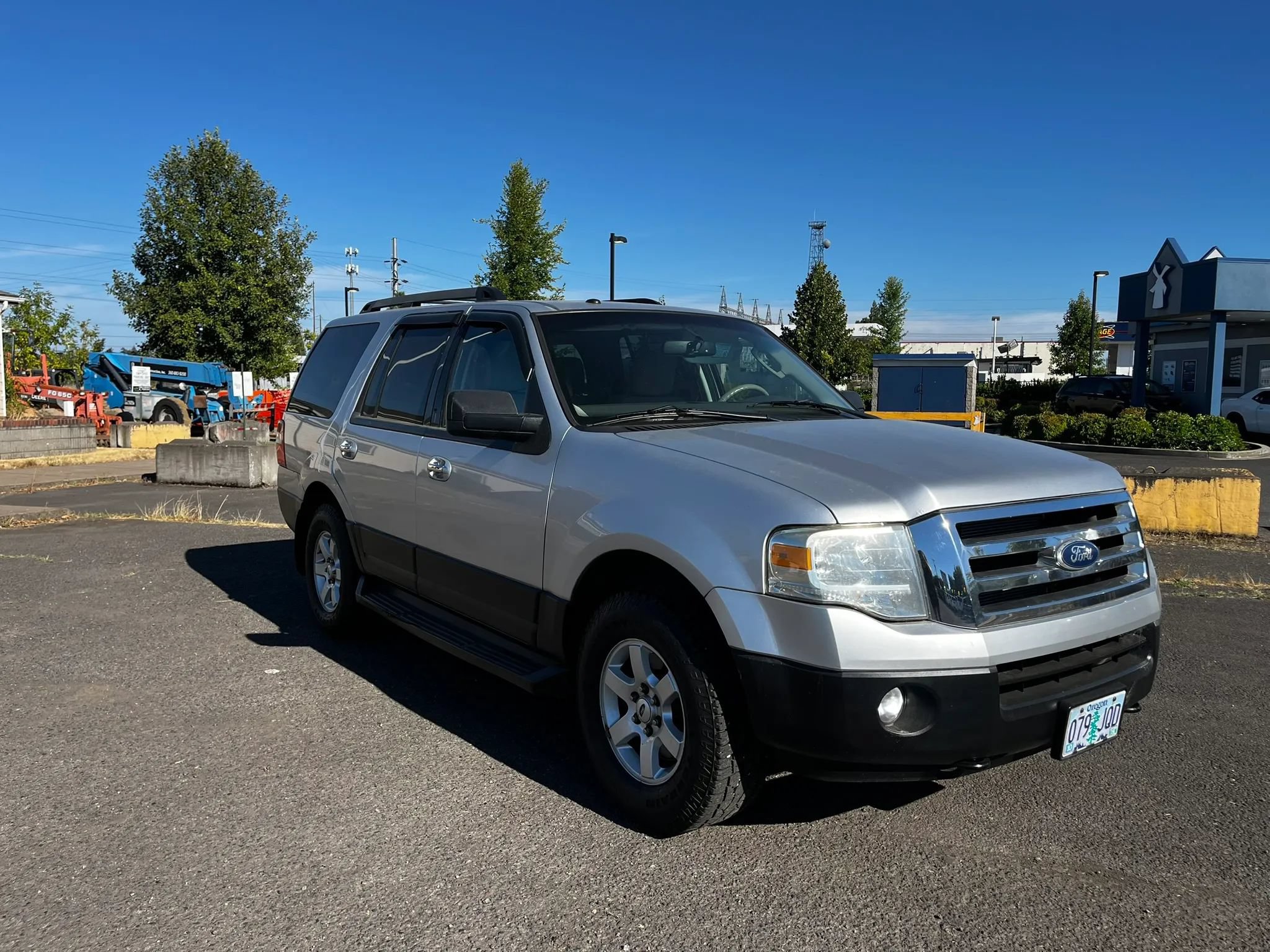 Used 2011 Ford Expedition XL w/ HD Trailer Tow Pkg