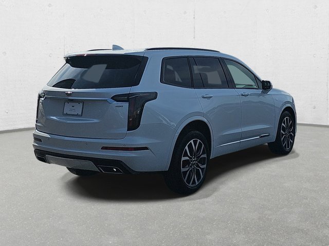 Used 2025 Cadillac XT6 Sport w/ LPO, Floor Liner Package image 5