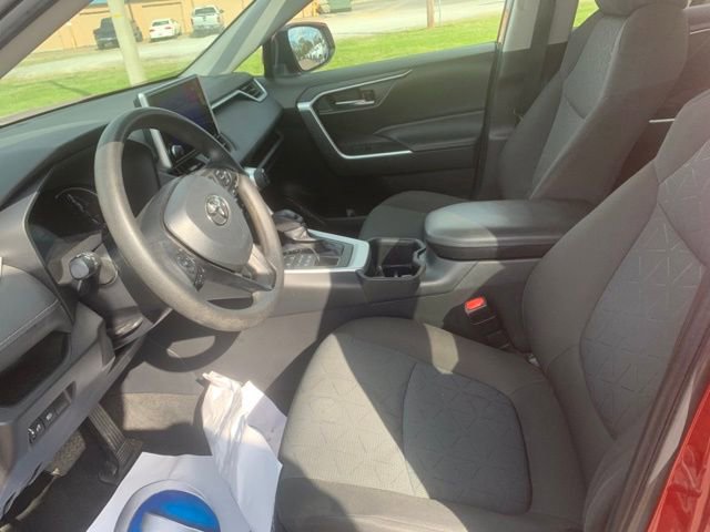 Used 2023 Toyota RAV4 XLE image 22